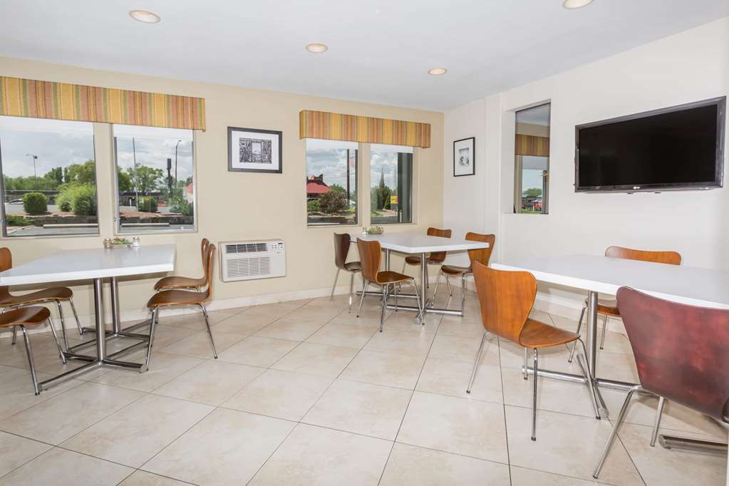 Super 8 by Wyndham Montrose - photo 14