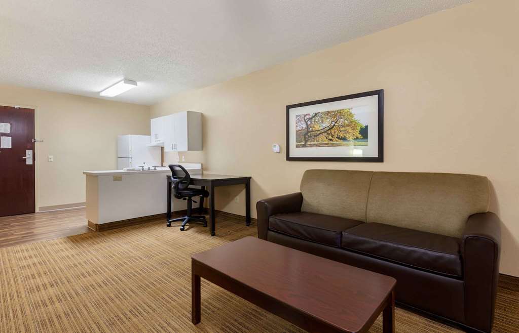 Extended Stay America Suites Rockford I90 - photo 3