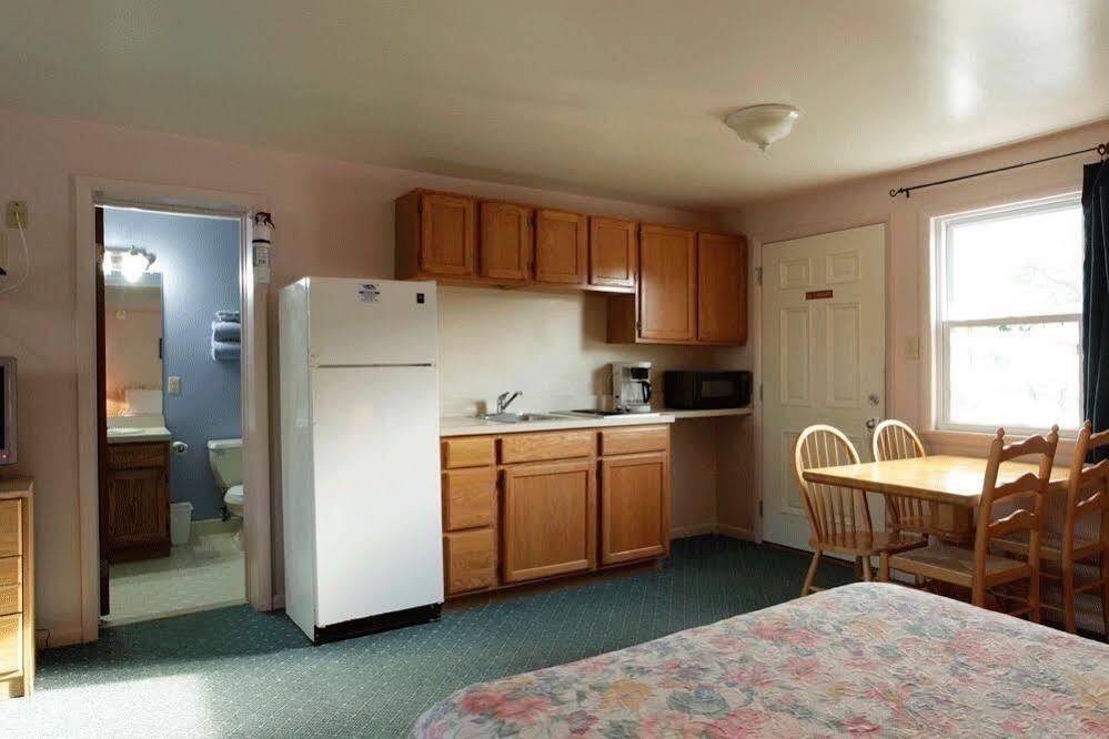 The Buckingham Motel Adults only - photo 25