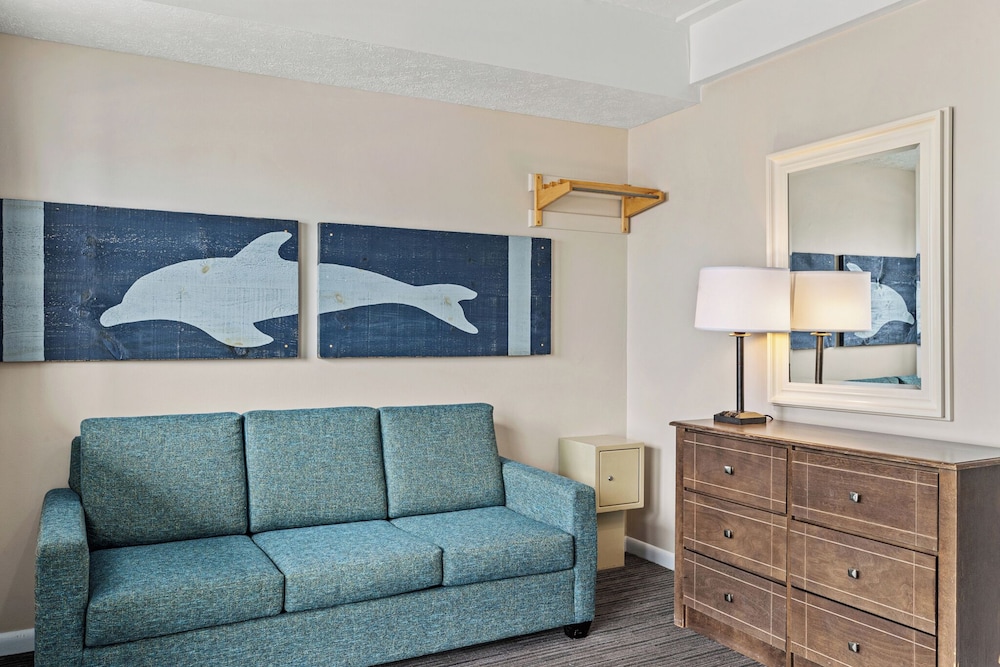 Sandpiper Beacon Beach Resort - photo 308