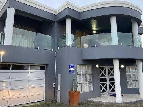 Kbj House