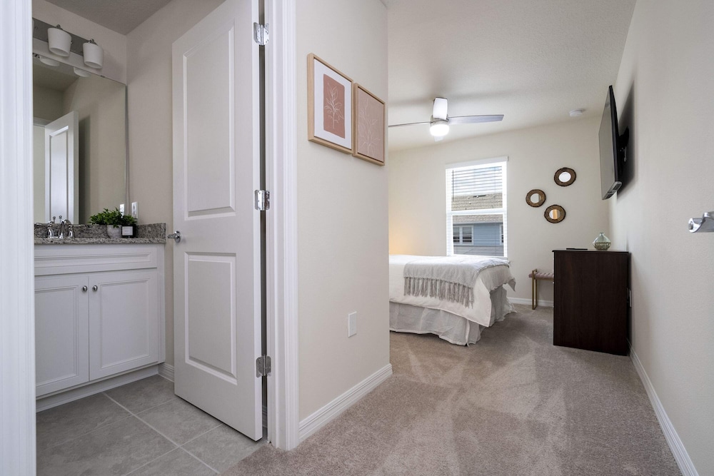 Stunning 5Bd w Pool @ Windsor Island Resort 3814 - photo 7