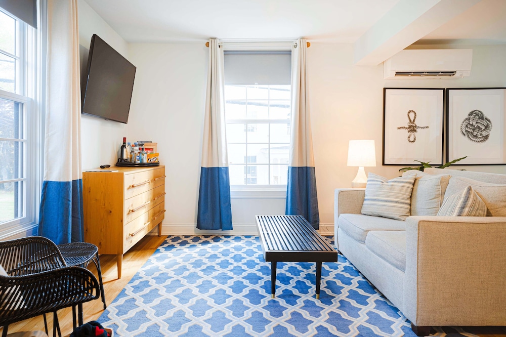 Great Island Inn: A Boutique Apartment Hotel - photo 37