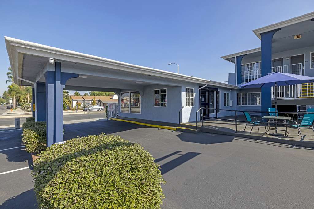 Best Western Orange Plaza - photo 28