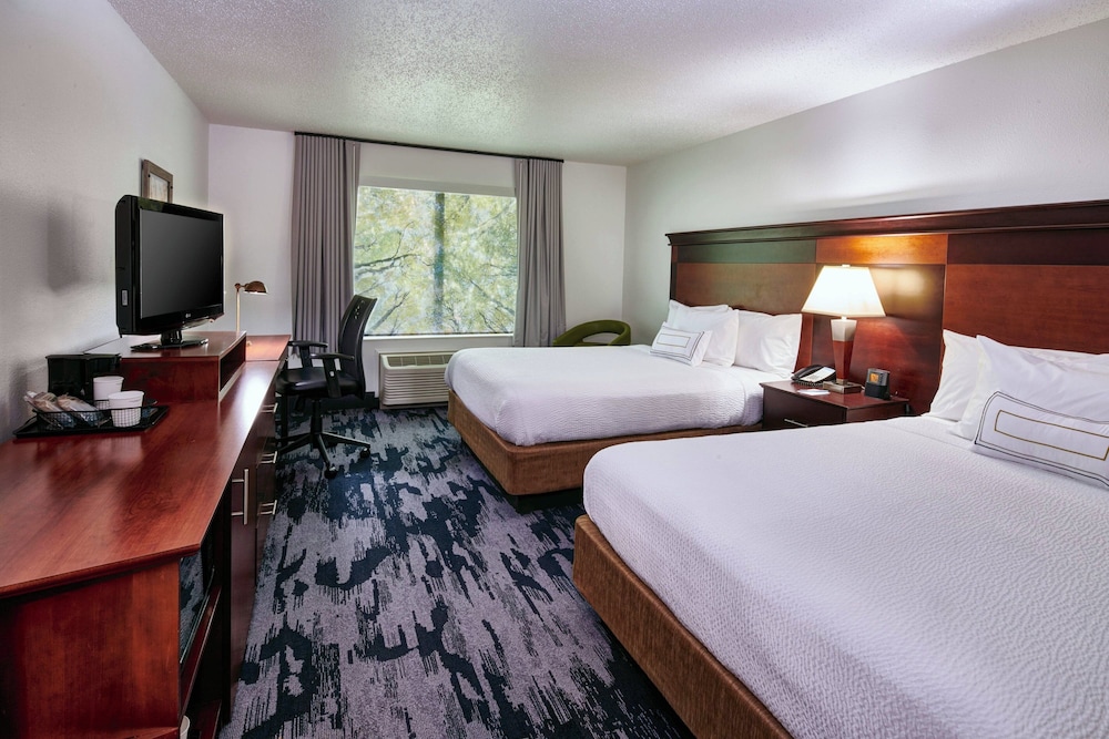 Fairfield Inn & Suites by Marriott Detroit Livonia - photo 6