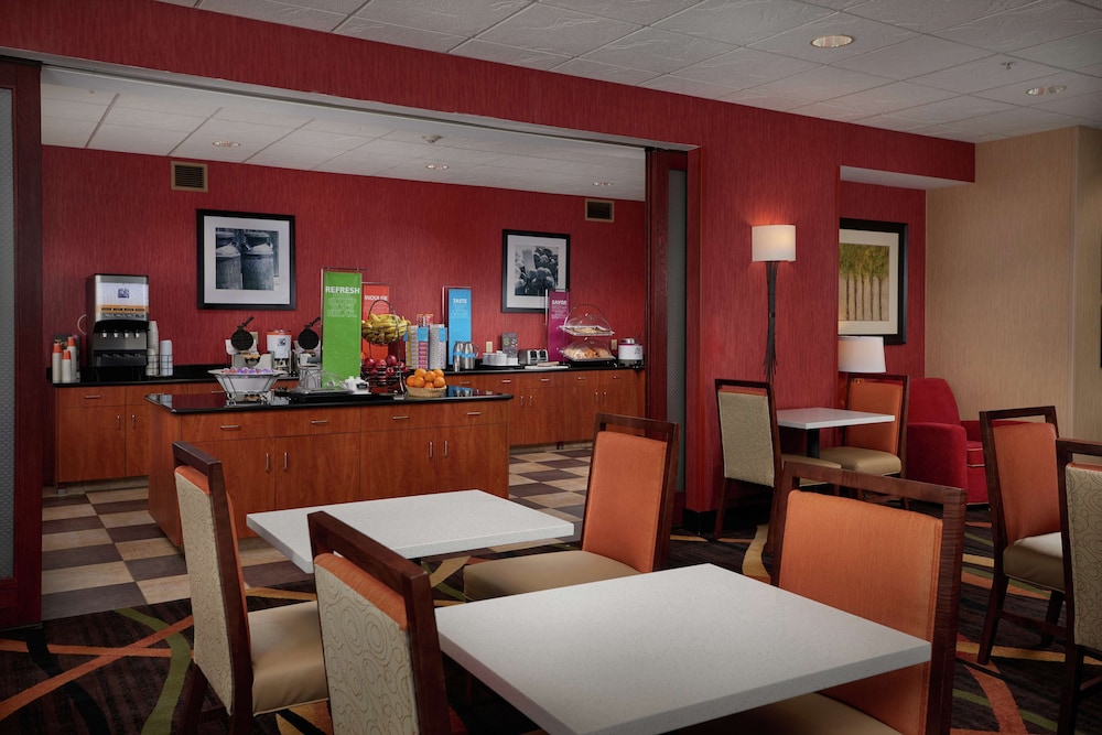 Hampton Inn Shrewsbury - photo 19