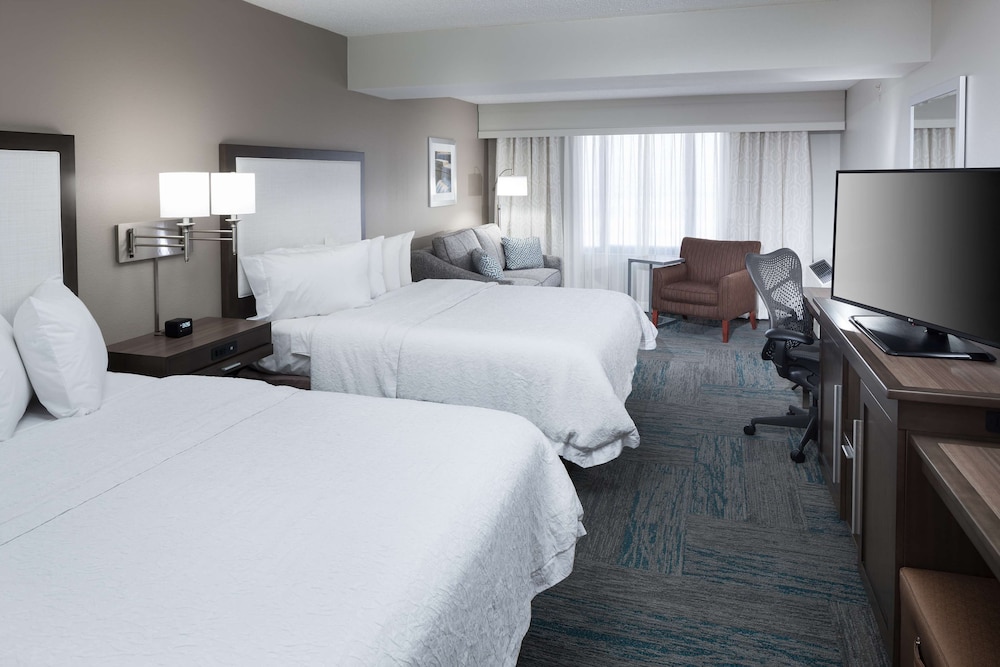 Hampton Inn St. Louis Downtown at the Gateway Arch - photo 11