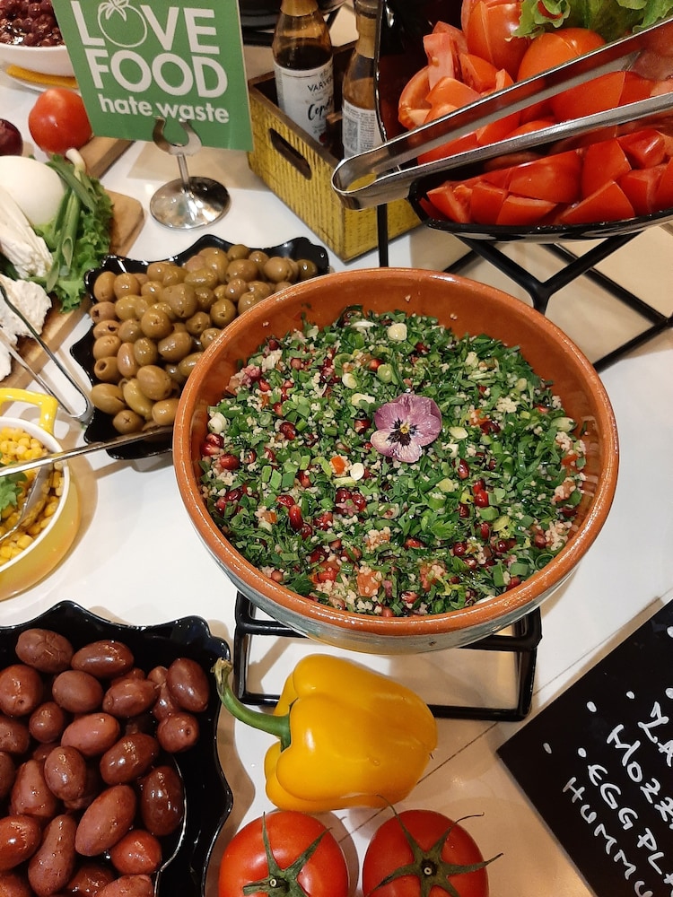 מזון ומשקאות