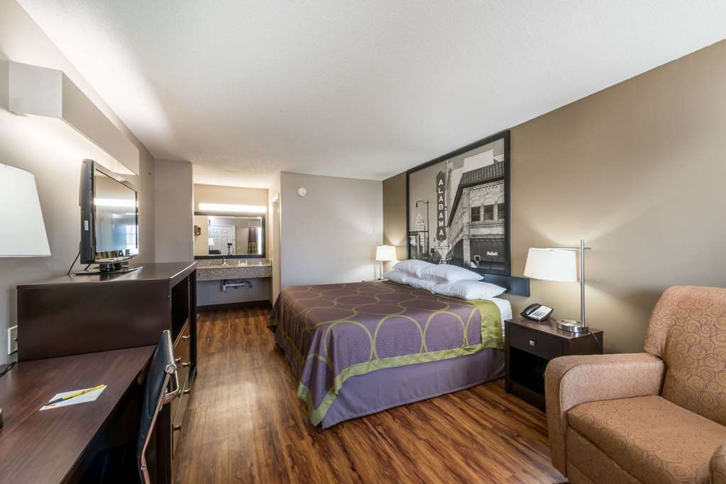 Super 8 by Wyndham Alexander City - photo 9