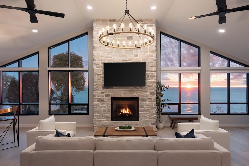 The Wave at Marblehead in Marblehead, United States