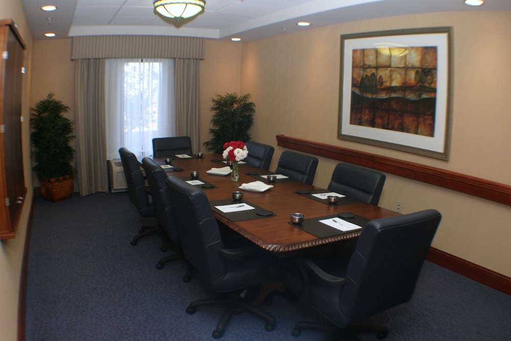 Hampton Inn Farmville VA - photo 37