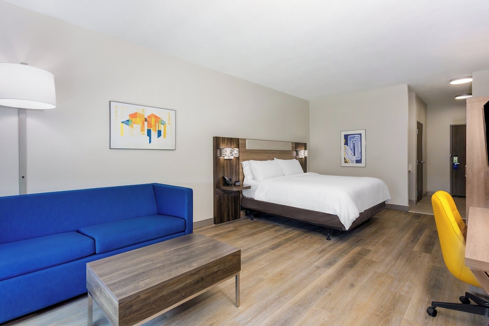 Holiday Inn Express & Suites Macclenny by IHG - photo 9