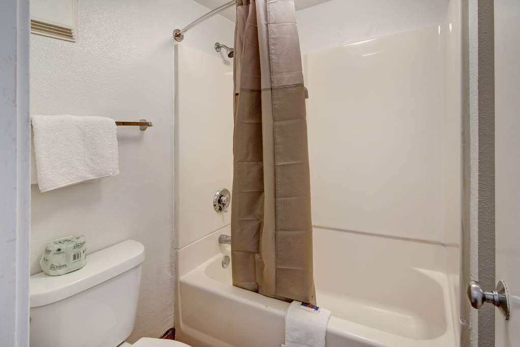 Motel 6 Dallas TX Forest Lane - photo 25