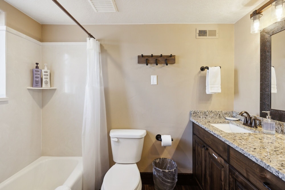 Zion Cliff Lodge - photo 57