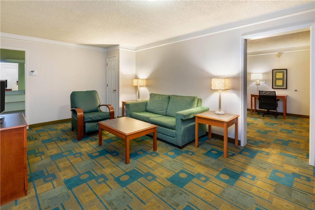 Travelodge by Wyndham Phoenix North - photo 20