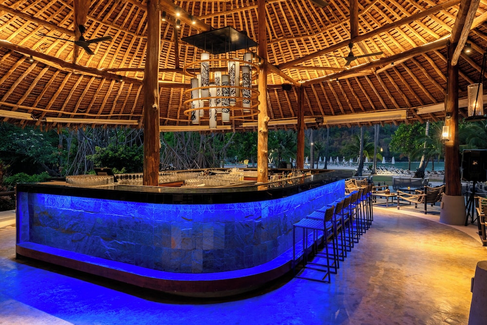 מזון ומשקאות