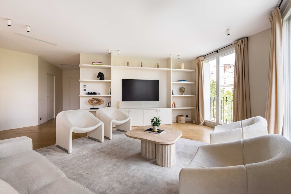Elegant Apartment 3b 6p Chaillot — 4-Star Luxury Hotel in Paris, France