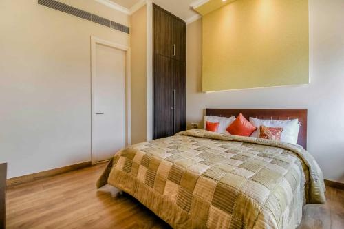 4BHK serviced apartment near Golf Course Road Gurgaon
