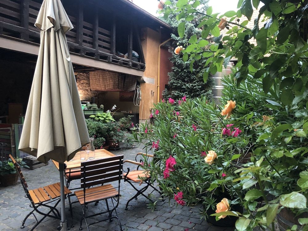 Gästehaus Susanne Pfaffmann — 4-Star Luxury Hotel in Landau In Der Pfalz, Germany