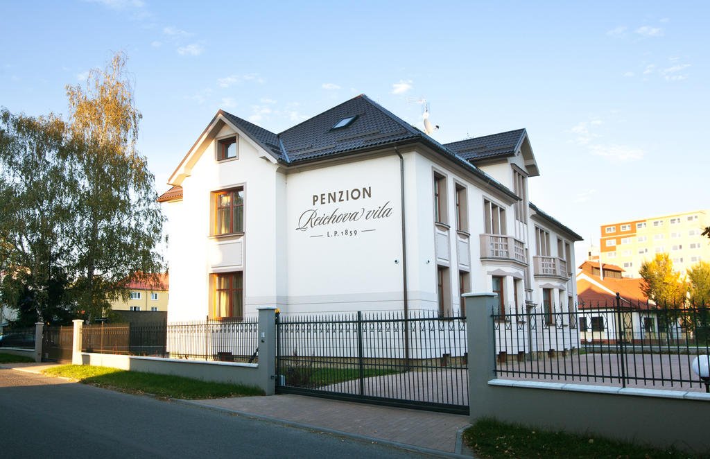 Penzion Reichova vila — 4-Star Luxury Hotel in Valasske Mezirici, Czech Republic