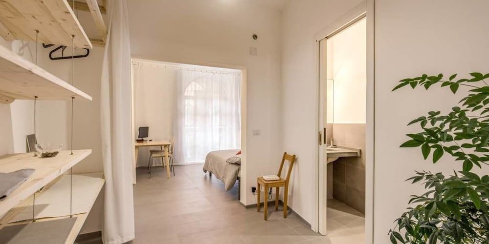 Trastevere House 24 — 4-Star Luxury Hotel in Rome, Italy