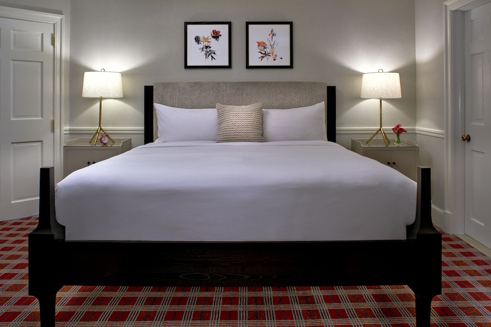 Morrison House Old Town Alexandria Autograph Collection - photo 5