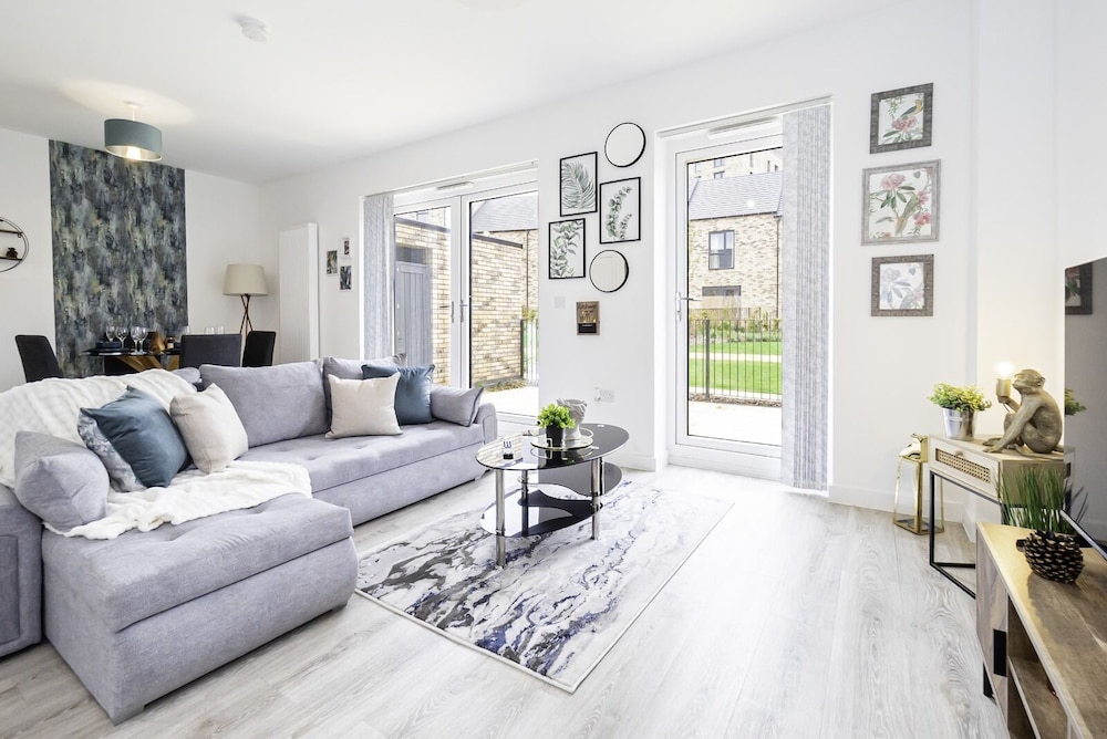 Bari - carbon neutral hotel in Aberaeron