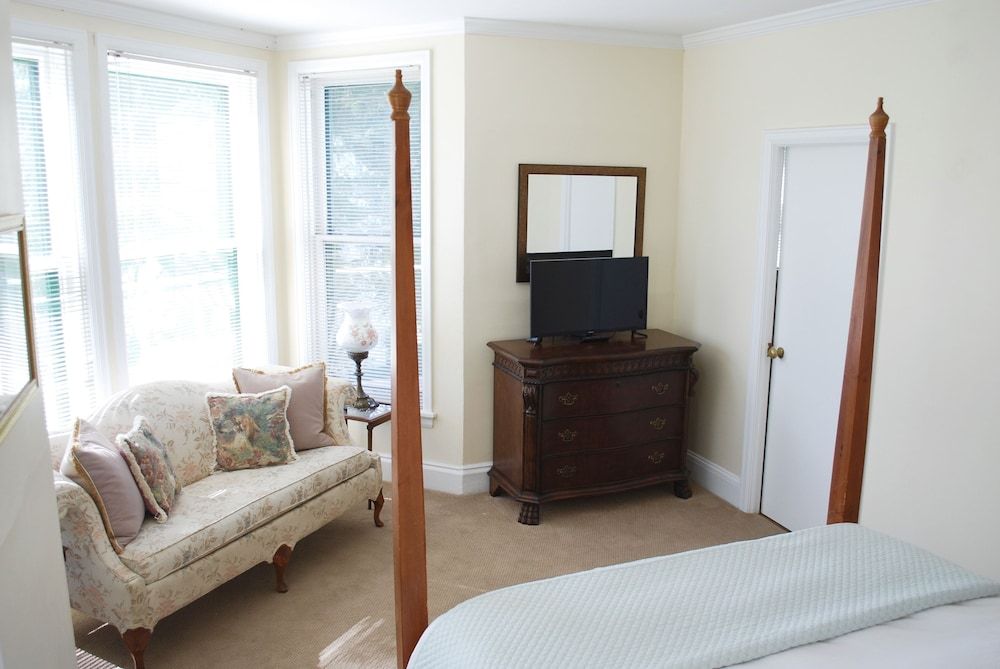 Anne's Washington Inn - photo 30