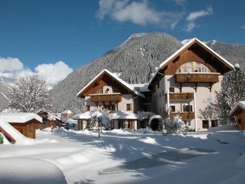 Alpengarten — 4-Star Luxury Hotel in Obervellach, Austria