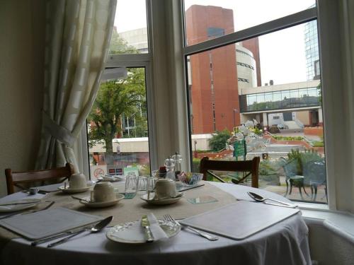 Conference View Guest House — 4-Star Luxury Hotel in Harrogate, United Kingdom