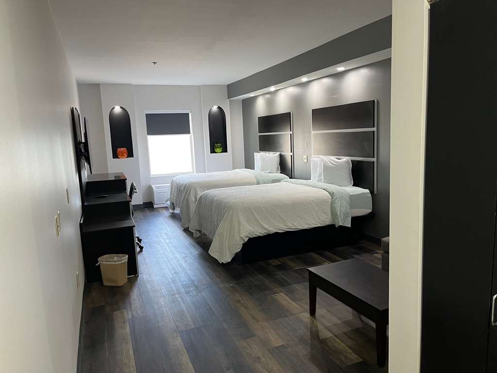 Sonesta Essential Savannah - photo 31