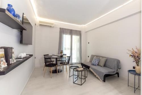 V.L.A Apartments by the Sea — 4-Star Luxury Hotel in Vari, Greece