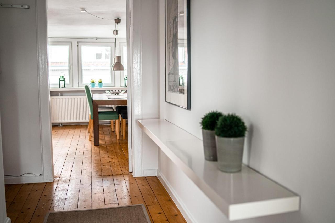 Schönes City Apartment mit 2 Schlafzimmer Parkplatz ruhig und hell D46 DG — 4-Star Luxury Hotel in Oldenburg, Germany