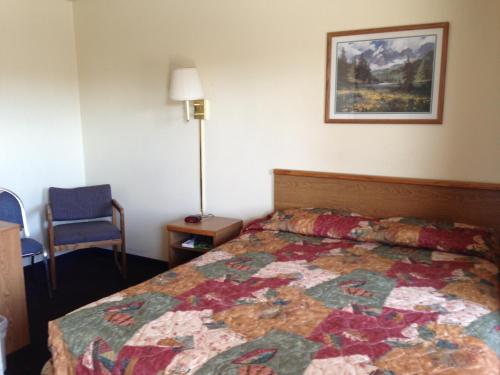 Travelers Inn Motel - photo 10