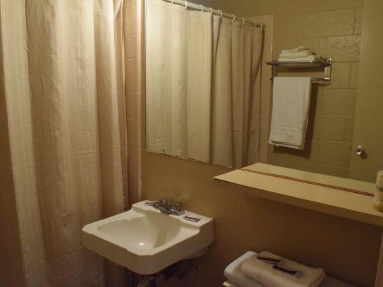 Imperial Motel - photo 15