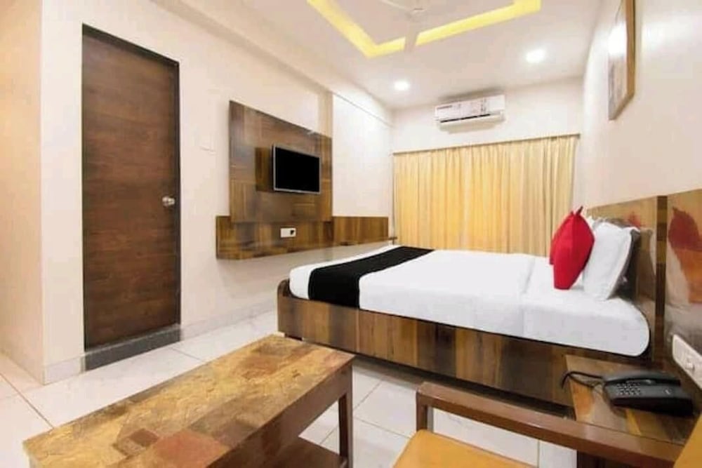 Hotel Fountain Inn Mahad — hotel in Mahad