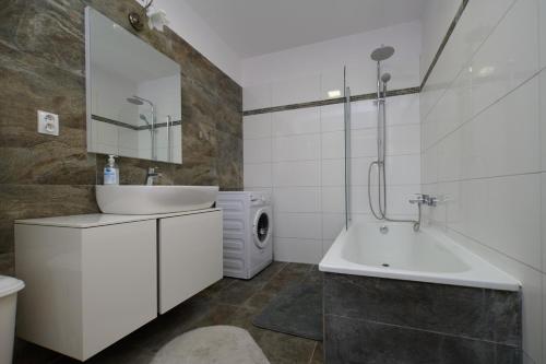 Central Apartments — Martin — photo 4