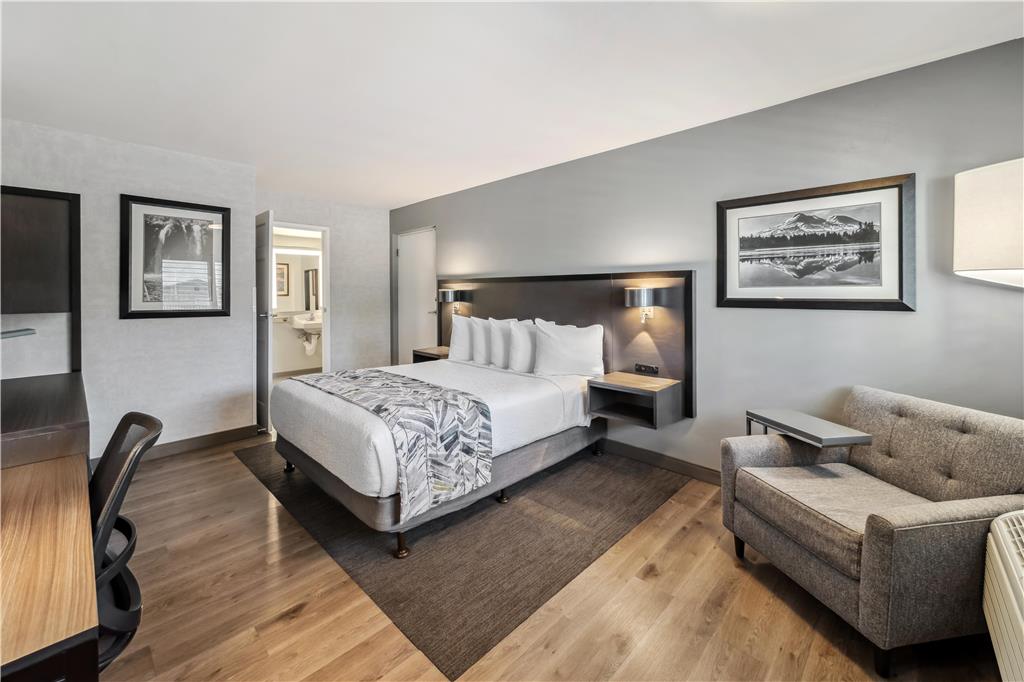 Best Western Plus Hilltop Inn - photo 24