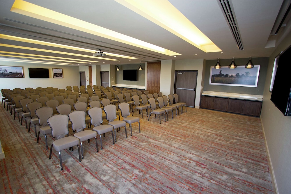 Meeting facility