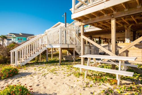 On Turtle Time by Oak Island Accommodations - photo 24