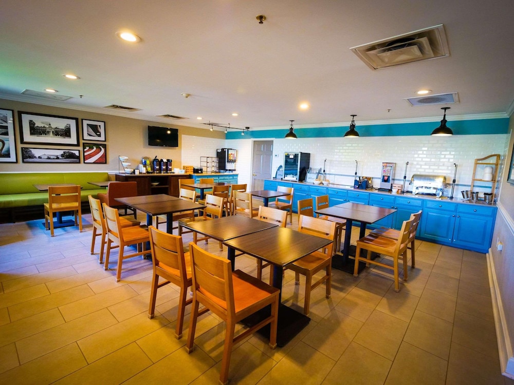 Country Inn & Suites by Radisson Burlington NC - photo 22