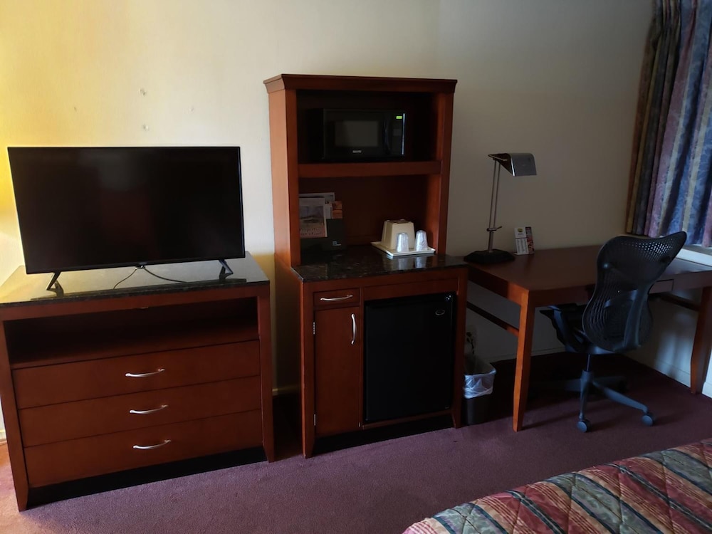 Huntingdon Motor Inn - photo 10