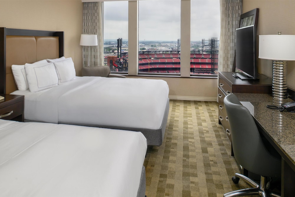 Hilton St. Louis at the Ballpark - photo 37