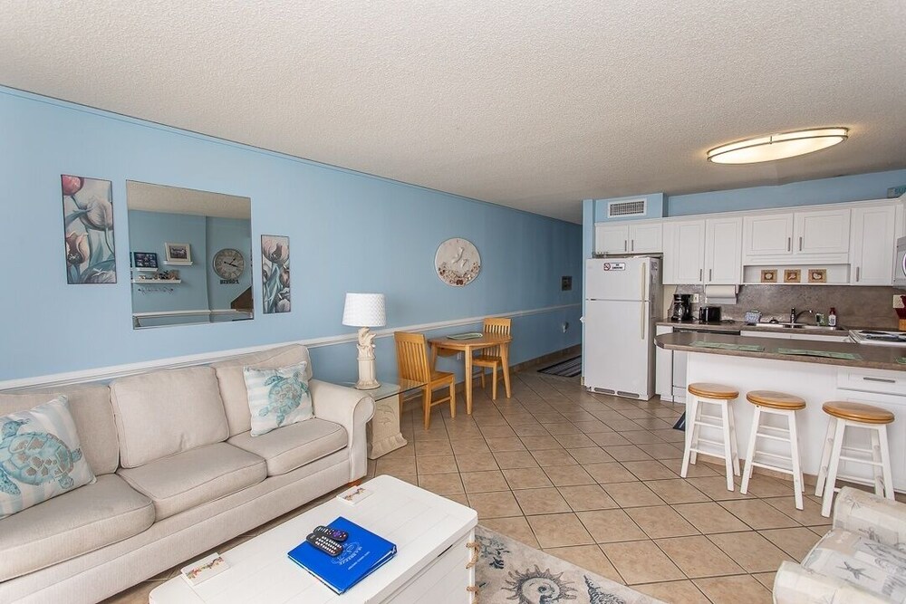 Royal Garden Resort 209 2 Bedroom Condo by RedAwning - photo 13