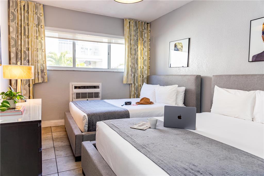 Beachside All Suites Hotel - photo 10