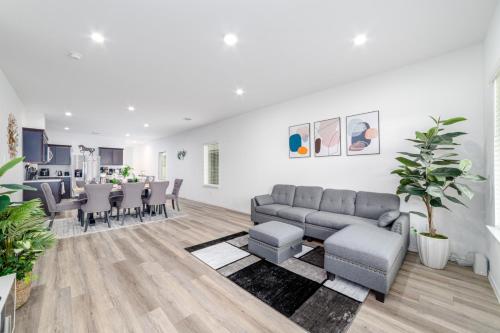 Freshly Built 4BR Home in North Houston — 4-Star Luxury Hotel in Houston, United States