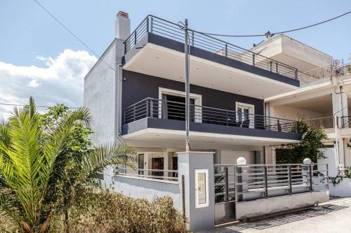 Luxury Beach House — 4-Star Luxury Hotel in Volos, Greece