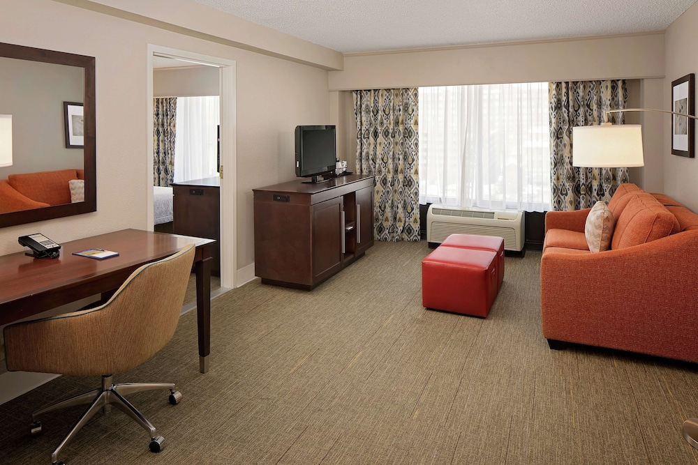 Hampton Inn Louisville Downtown - photo 16