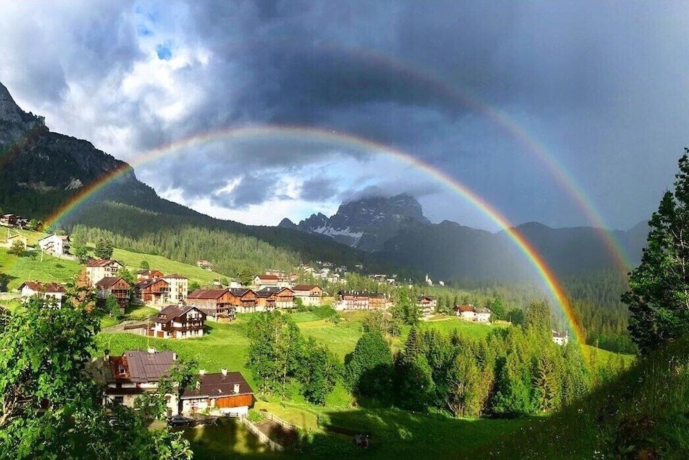 Hotel Garnì Ongaro — hotel in Selva Di Cadore