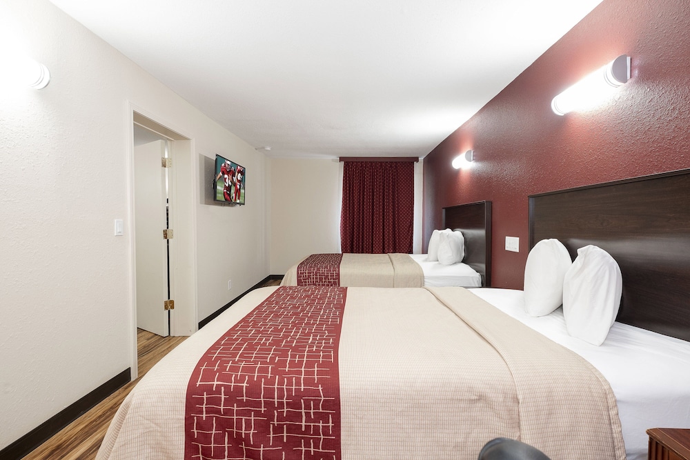 Red Roof Inn Starkville University - photo 9